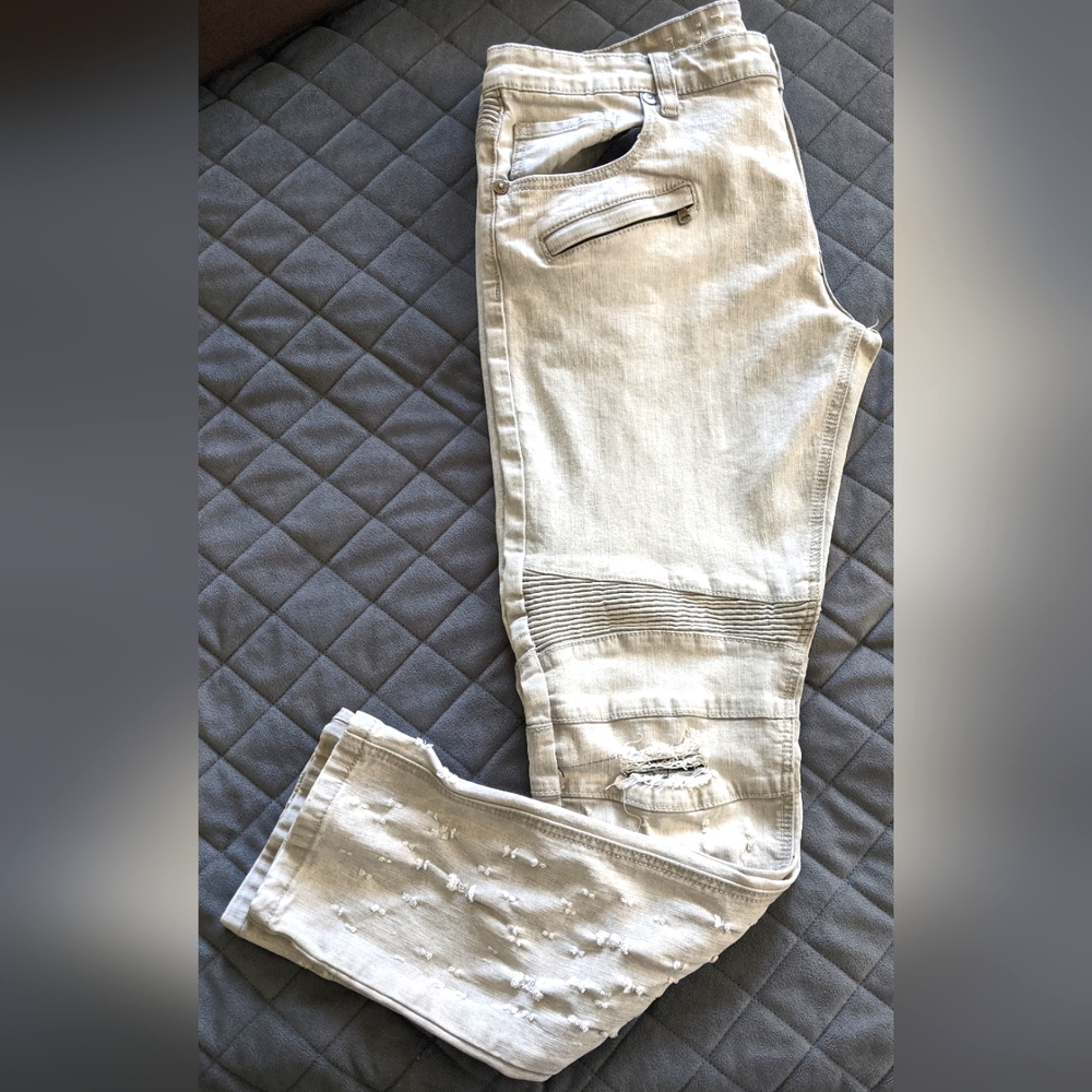 Kilogram Men's Distressed Jeans